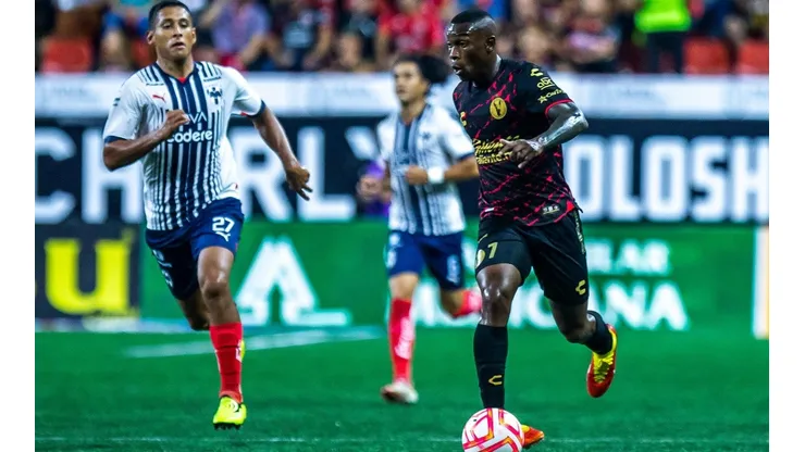 Fabián Castillo espera por su presentación en Colo Colo
