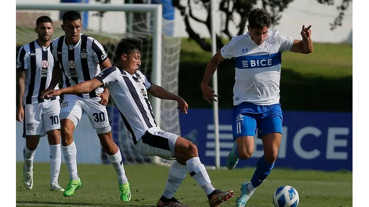 La UC y Talleres se enfrentaron en San Carlos de Apoquindo.