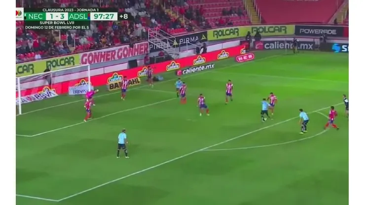 Araos dispara para el descuento del Necaxa