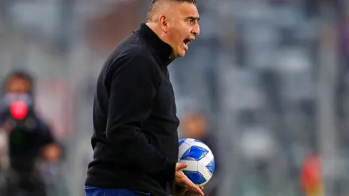 El DT está preocupado por la falta de refuerzos en Ñublense.