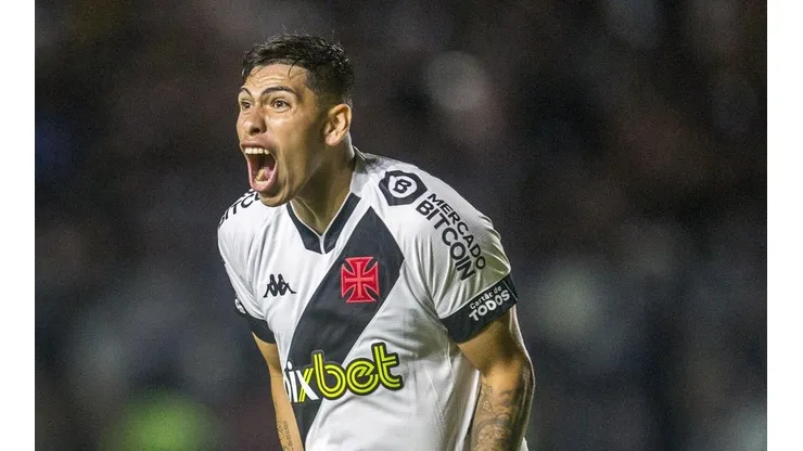 El sueldo de Carlos Palacios es un asunto que Colo Colo y Vasco deben resolver