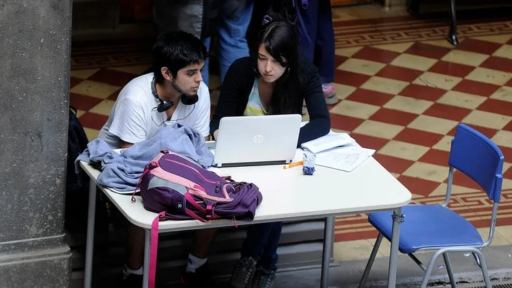 ¿Cuáles son los requisitos de la Beca Vocación de Profesor?