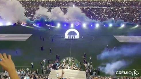 Luis Suárez fue recibido a lo grande en Gremio