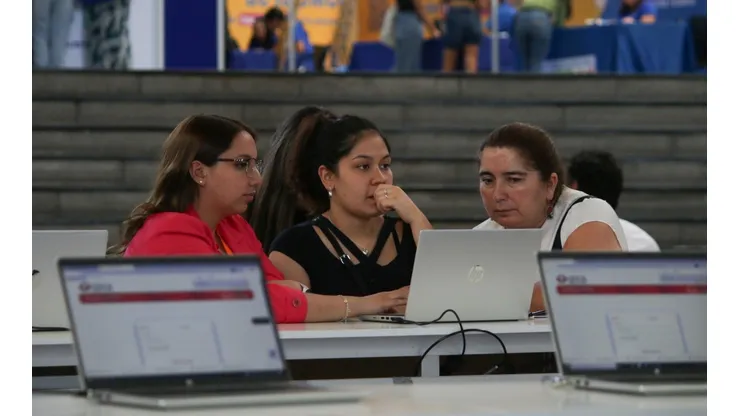 ¿Cuándo dan los resultados de las postulaciones a las universidades?