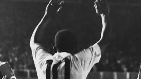 La familia pide a Santos retirar el dorsal 10 para siempre.