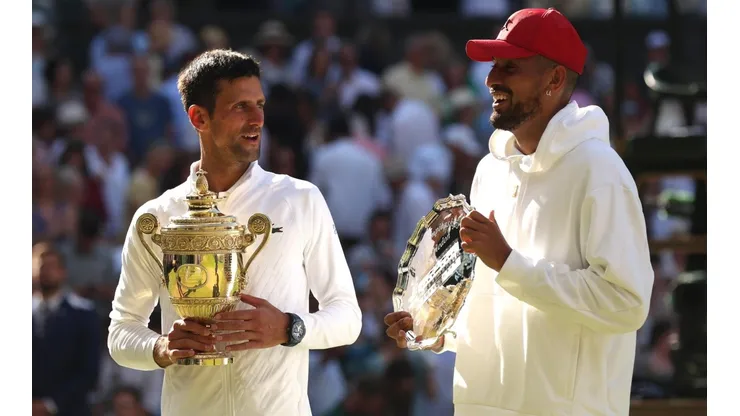 Djokovic y Kyrgios jugaron la final de Wimbledon este 2022, la que ganó el serbio.