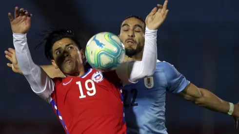 Dávila jugó ante Uruguay el 8 de octubre de 2020 en las Eliminatorias rumbo a Qatar 2022.