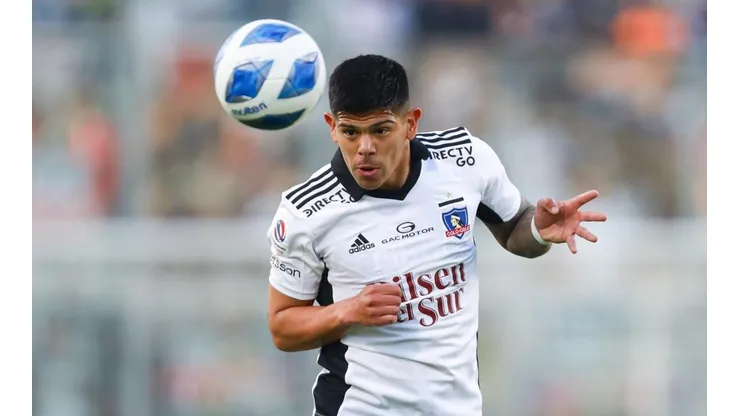 Pavez mete presión en Colo Colo: "Faltan un par de refuerzos"