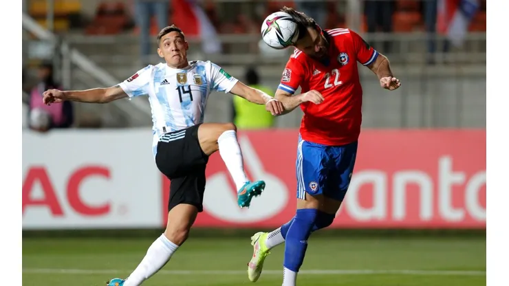 A fines de enero la Roja perdió en Calama y quedó casi con los dos pies fuera de Qatar 2022. Ahora Argentina es campeona del mundo.