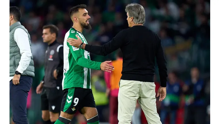 Pellegrini junto a Borja Iglesias