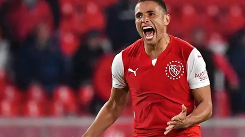 Benegas mete presión a Independiente para llegar a Colo Colo