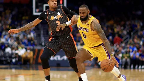 Los Lakers abren la jornada de martes ante Orlando Magic.