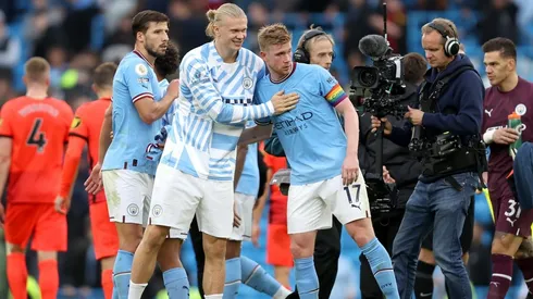 Erling Haaland y De Bruyne en el Manchester City