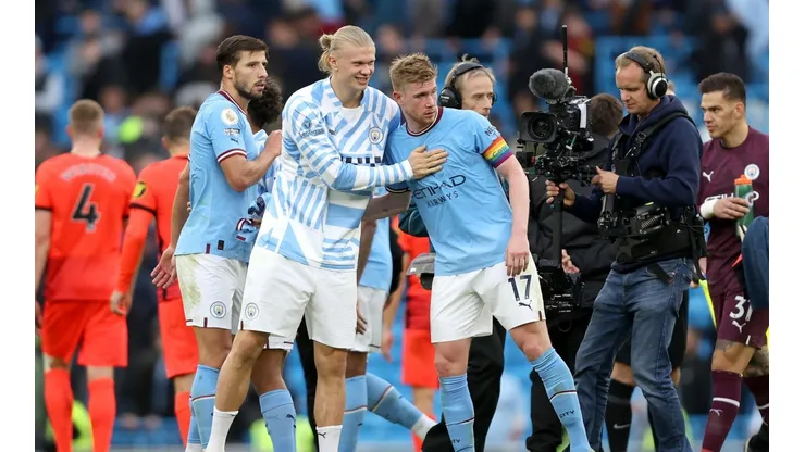 Erling Haaland y De Bruyne en el Manchester City