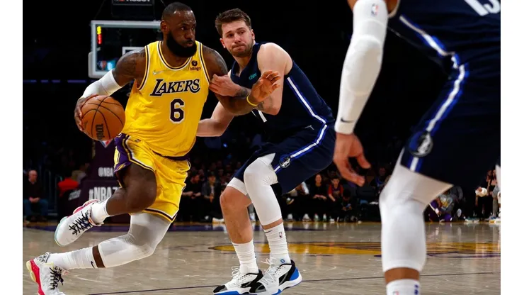 Choque de titantes en la NBA: Los Lakers de LeBron enfrentarán a Doncic y los Mavericks.
