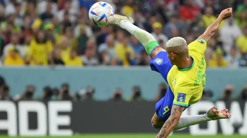 El momento del golazo de Richarlison ante Serbia