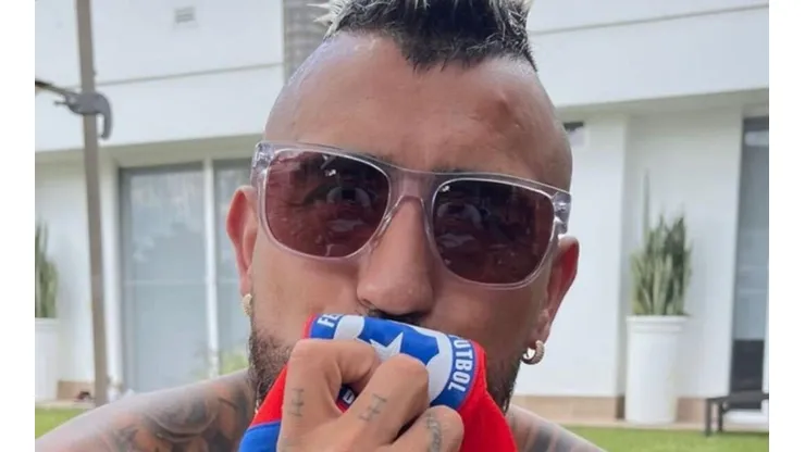 Arturo Vidal asegura que no tiene nada de malo ponerse contento por Messi.