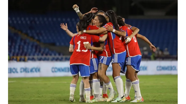 La Roja continúa con su preparación al repechaje mundialista.