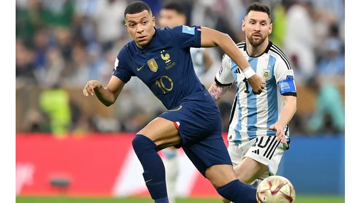Messi y Mbappé buscan la Copa del Mundo y la bota de oro de Qatar 2022.