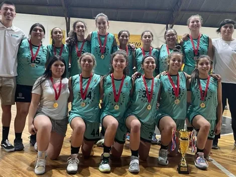 Club Providencia campeón Sub 15 de la Femicentro