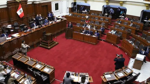 Congreso de Perú rechaza adelantar elecciones a diciembre 2023
