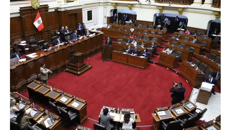 Congreso de Perú rechaza adelantar elecciones a diciembre 2023