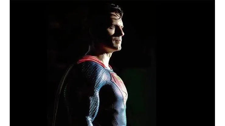 Este es el cameo de Henry Cavill en The Flash