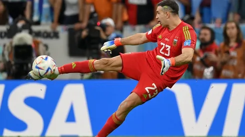 Emiliano Martínez fue campeón de Copa América con Argentina.