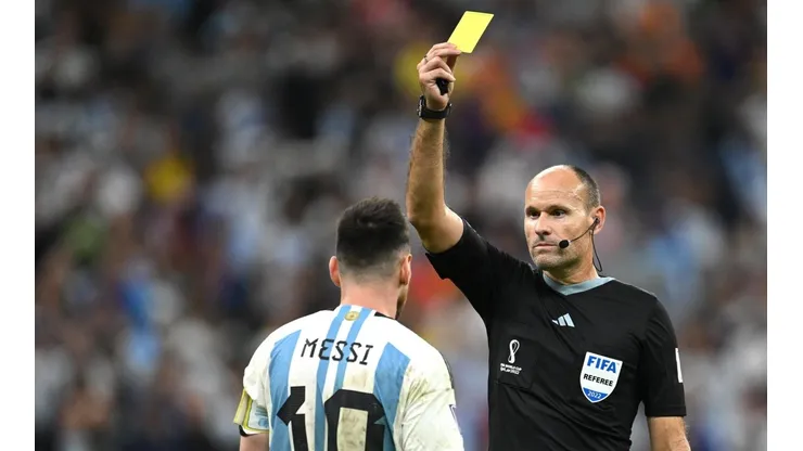 Mateu Lahoz es excluido de Qatar 2022.