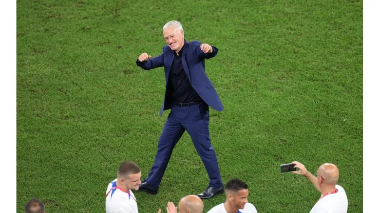 Deschamps sigue firme en la banca de Francia.