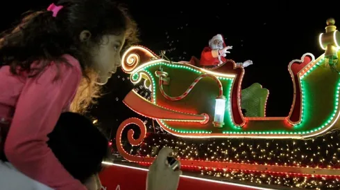 Conoce las fechas y comunas por las que pasará la Caravana Navideña