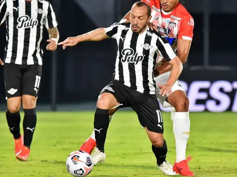 Histórico de la UC no quiere nada con Marcelo Díaz