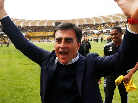 Quinteros conversa con equipo árabe en Qatar 2022