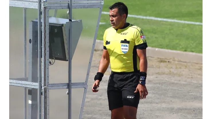 Julio Bascuñán será soporte VAR en Argentina vs. Países Bajos.