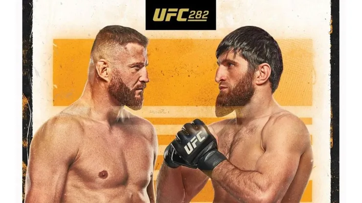 Jan Blachowicz y Magomed Ankalaev luchan por el título vacante semipesado.