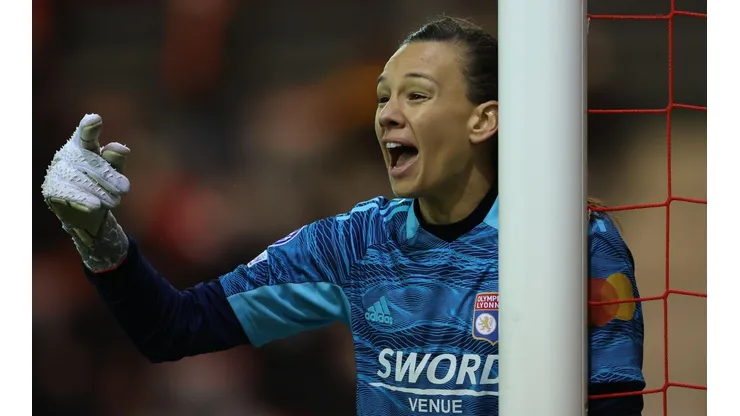 ¿Cuándo juega Tiane Endler por la Champions League Fem?