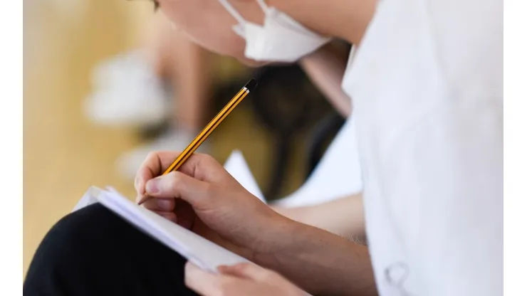 Conoce aquí a qué becas de la Junaeb puedes postular