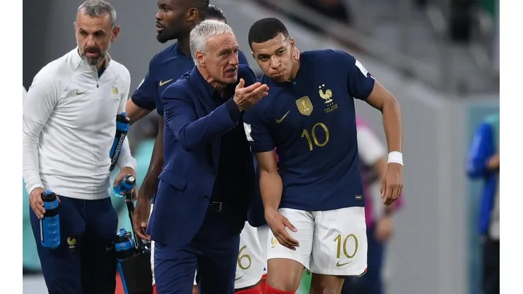 Deschamps asegura que Mbappé puede dar mucho más
