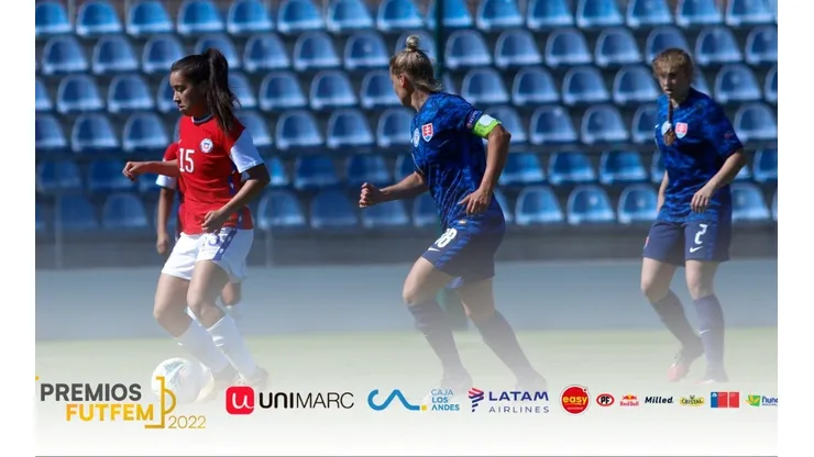 Yastin Jiménez defendiendo a la Selección Chilena