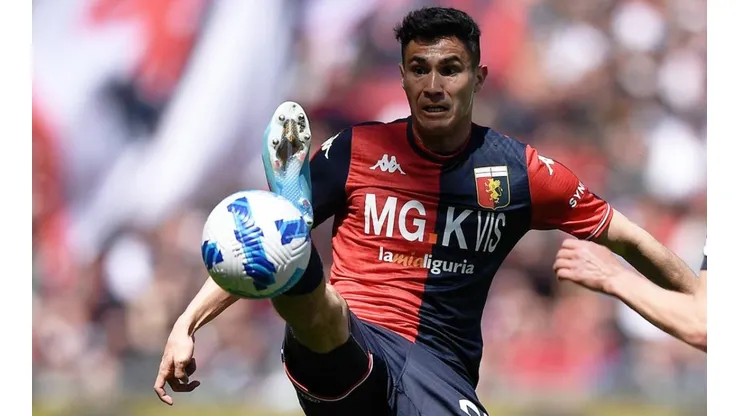 El chileno Pablo Galdames muy cerca de dejar Genoa y el Rayo Vallecano mira de cerca.