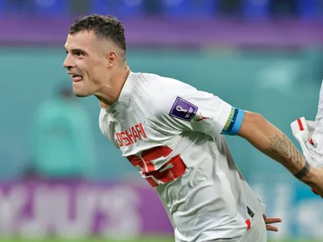 Xhaka recuerda el conflicto de Kosovo con particular camiseta