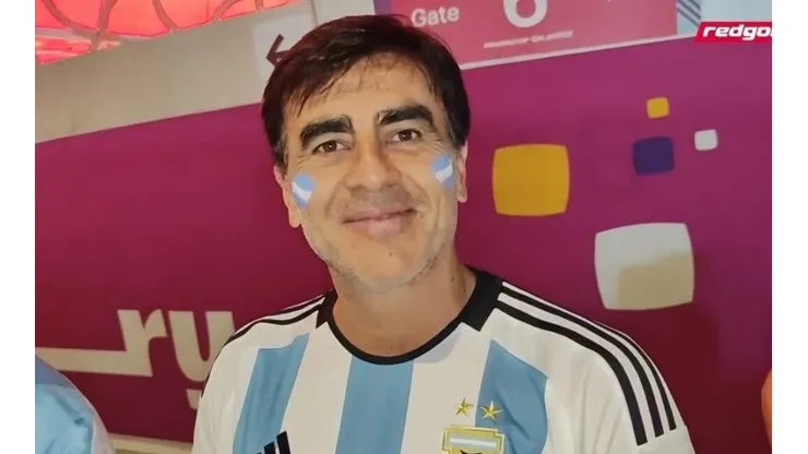 El entrenador de Colo Colo está con su familia en el Mundial de Qatar.
