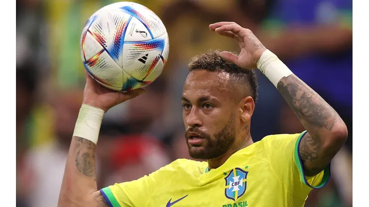 El médico de la Verdeamarela habló sobre la situación de Neymar