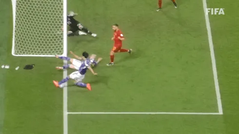 FIFA aclara que balón no salió de la cancha en el gol de Japón