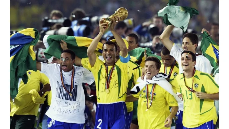 Brasil lleva la delantera con cinco copas del mundo.