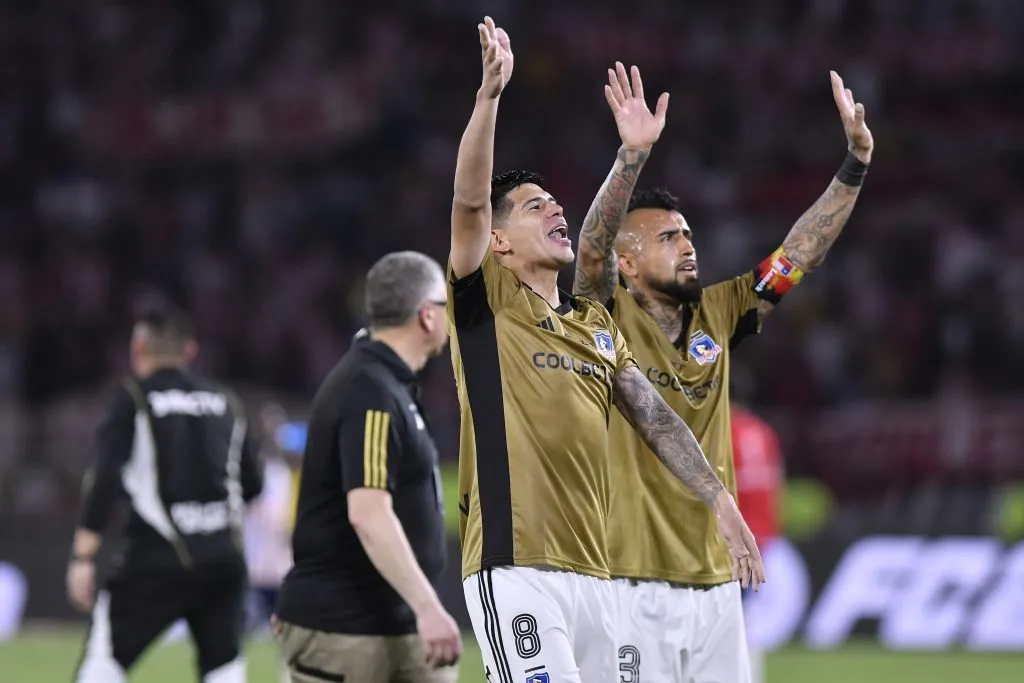 Otra imagen de Vidal y Pavez en el estadio Metropolitano. (Gabriel Aponte/Getty Images).