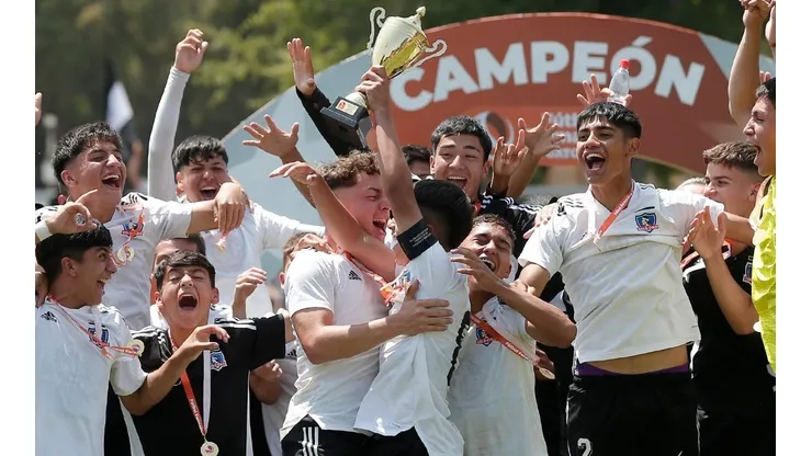 El Colo Colo sub 15 de Álvaro Ormeño se coronó campeón de la categoría frente a la Católica.
