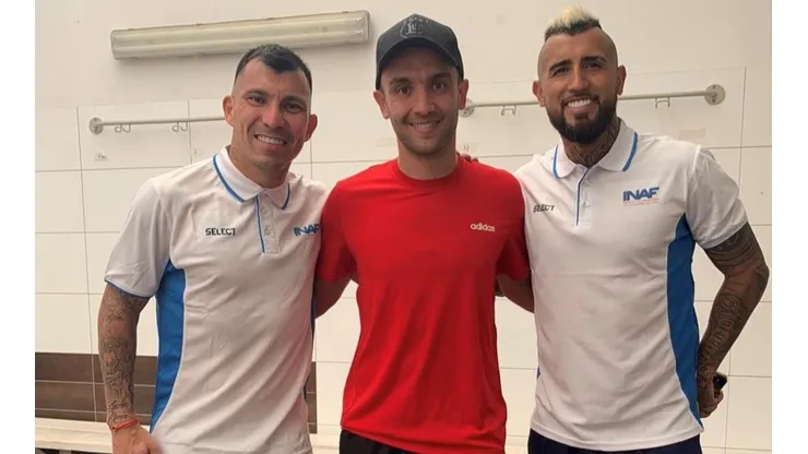 Gary Medel y Arturo Vidal inician juntos su aventura en el INAF.