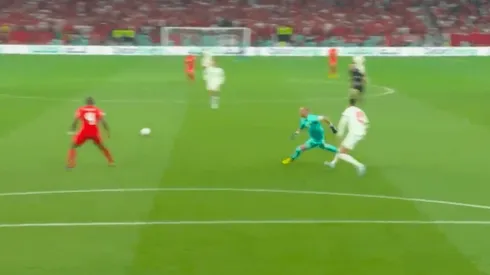 Milan Borjan se mandó un tremendo error en pleno partido