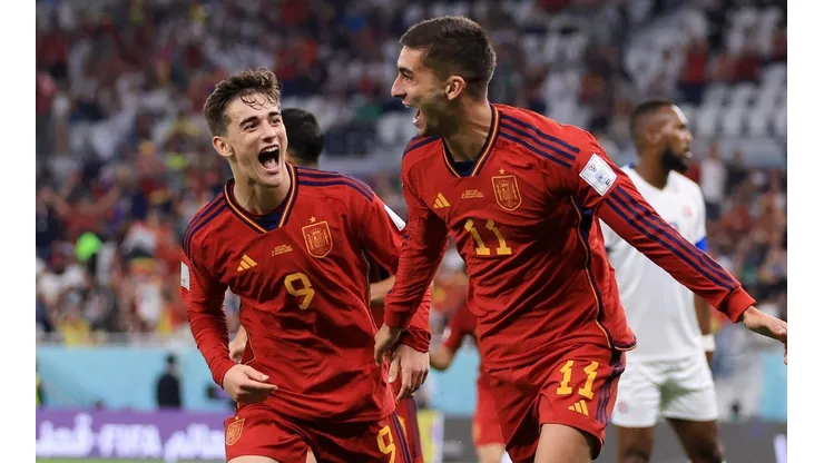 España quiere consolidarse en la cima y asegurar su paso a octavos de final de la Copa del Mundo.